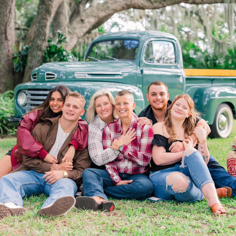 ABOUT / STORY SECTION